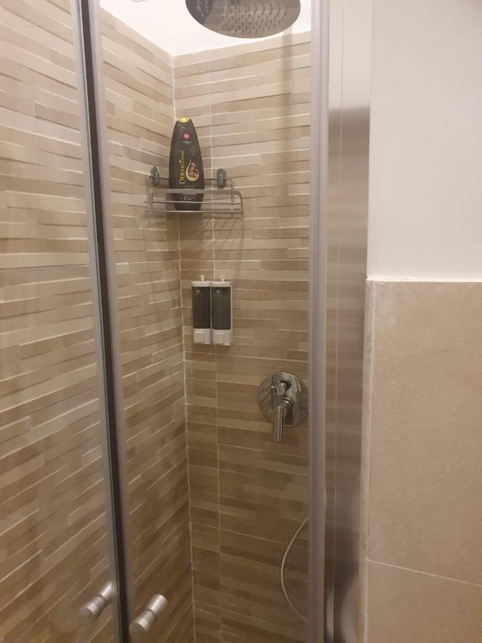 Koas Home Naples Luaran gambar